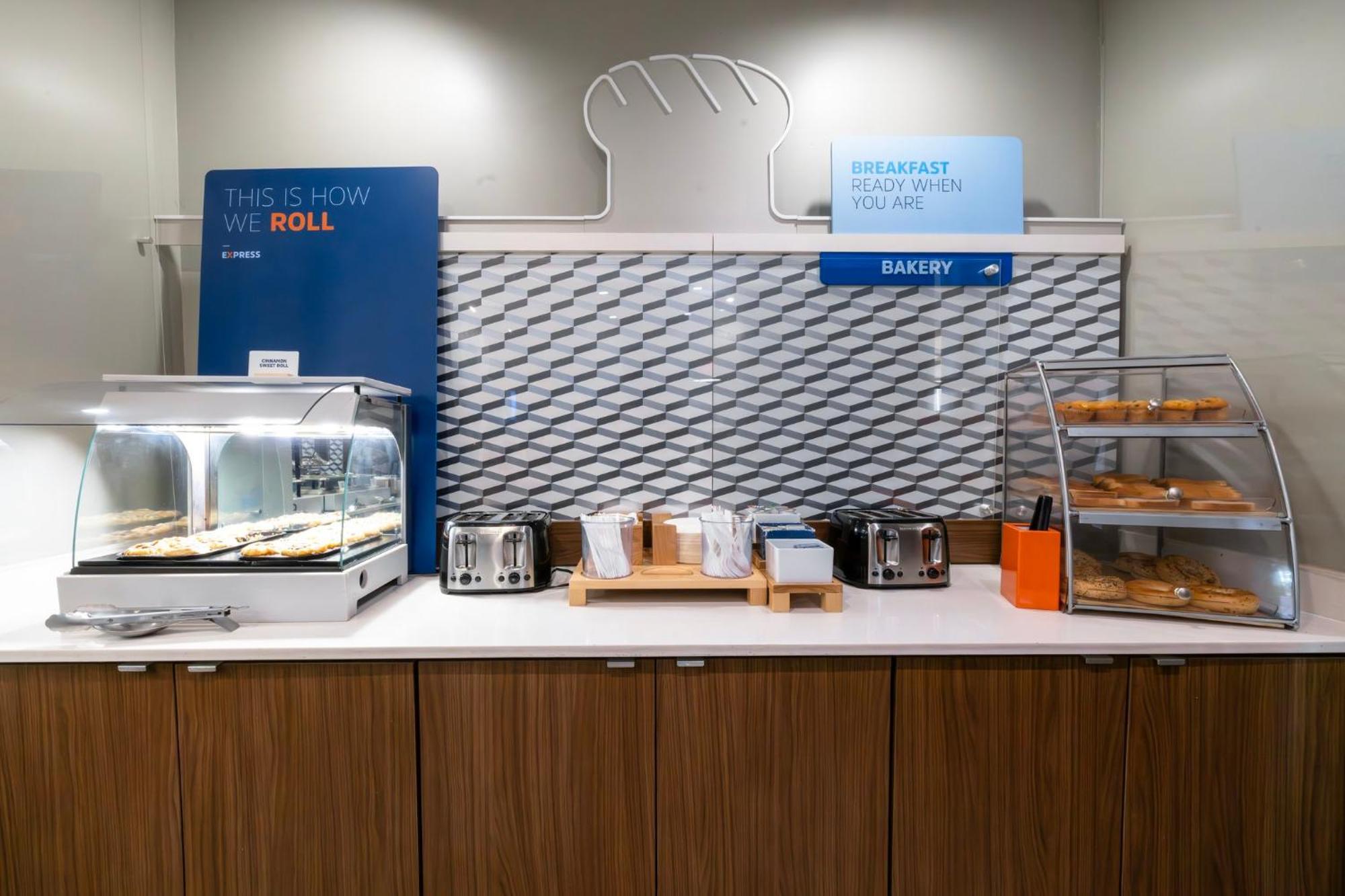 Holiday Inn Express & Suites Dallas Ne Arboretum Garland Ngoại thất bức ảnh
