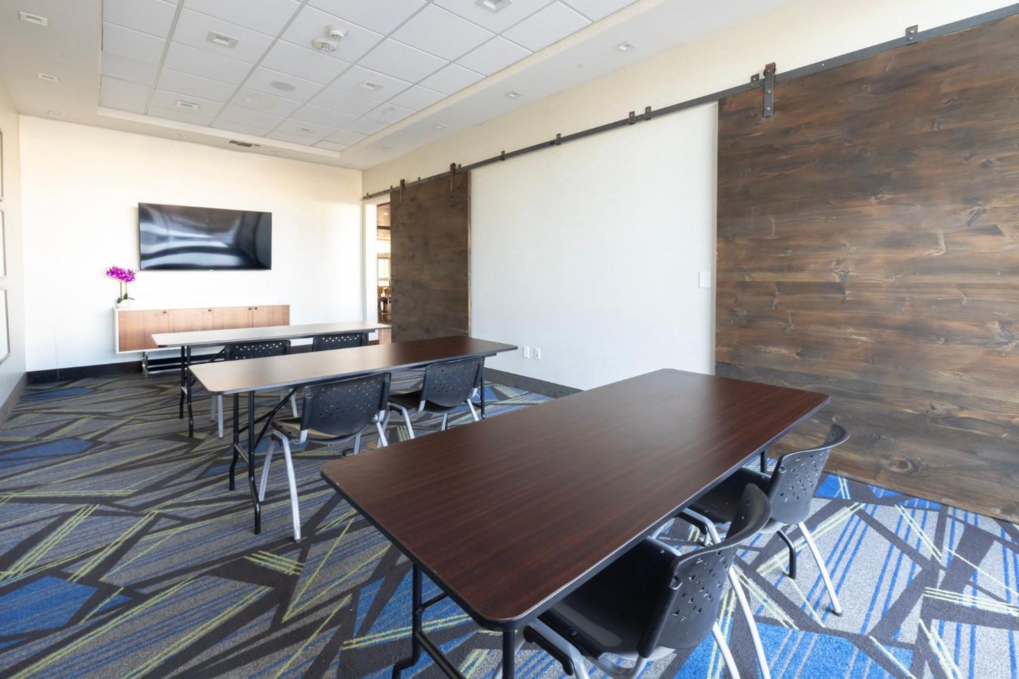 Holiday Inn Express & Suites Dallas Ne Arboretum Garland Ngoại thất bức ảnh